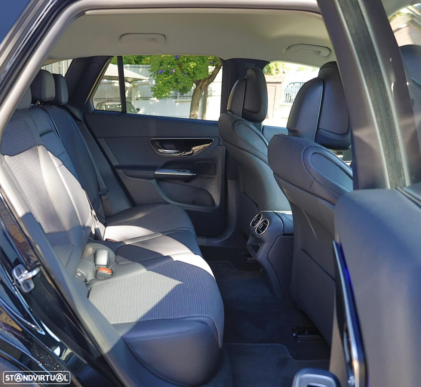 Mercedes-Benz GLC 300 e 4Matic - 4