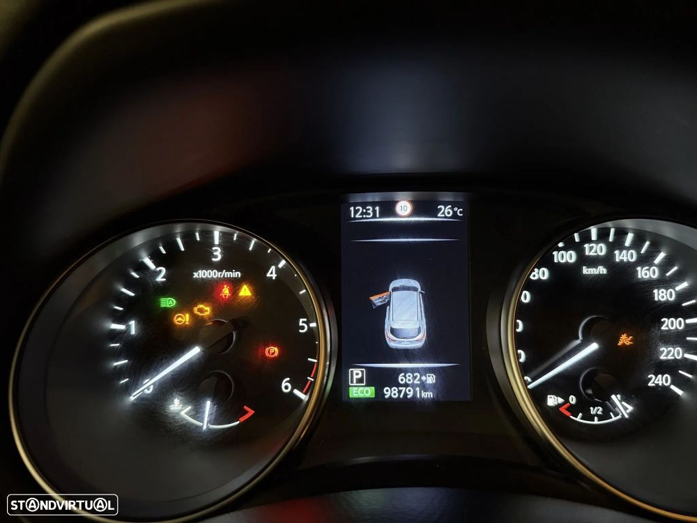 Nissan Qashqai 1.6 dCi Xtronic TEKNA - 3