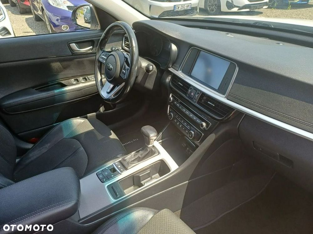 Kia Optima Sportagon 2.0 GDI Attract - 12