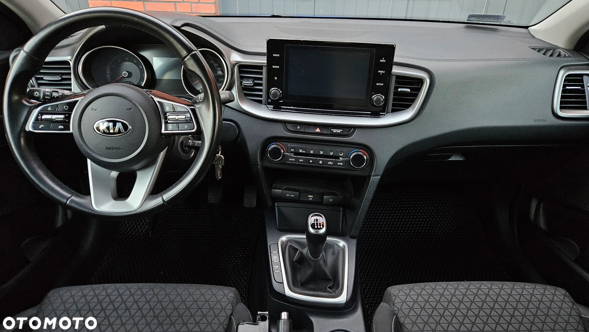 Kia Ceed 1.4 T-GDI M - 13