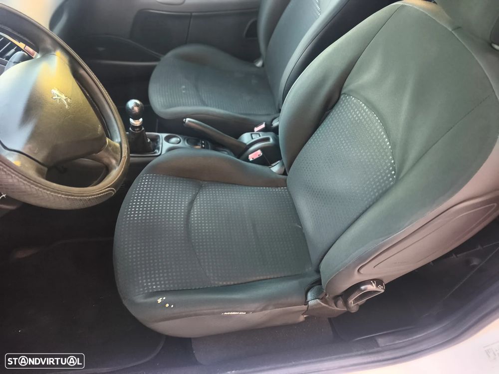 Peugeot 206+ - 15