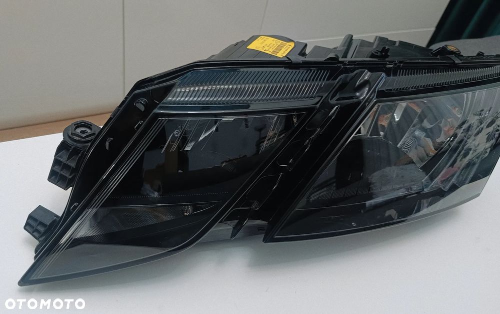 Lampa przód lewa Skoda Octavia III LED Lift zwykła czarna 5E1941015C - 3