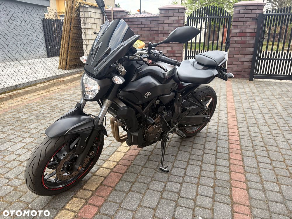 Yamaha MT - 7