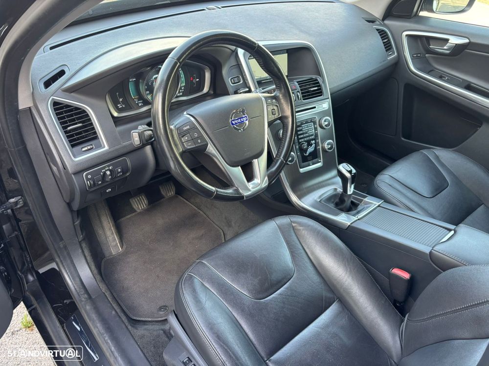 Volvo XC 60 2.0 D4 R-Design - 20