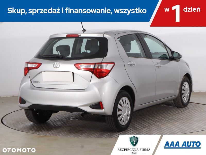 Toyota Yaris - 7