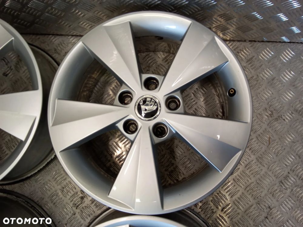 Felgi Skoda Octavia Yeti Karoq Superb 6,5Jx16 et46 5x112 - 3