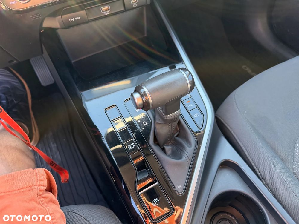 Kia Niro 1.6 GDI Hybrid L - 17
