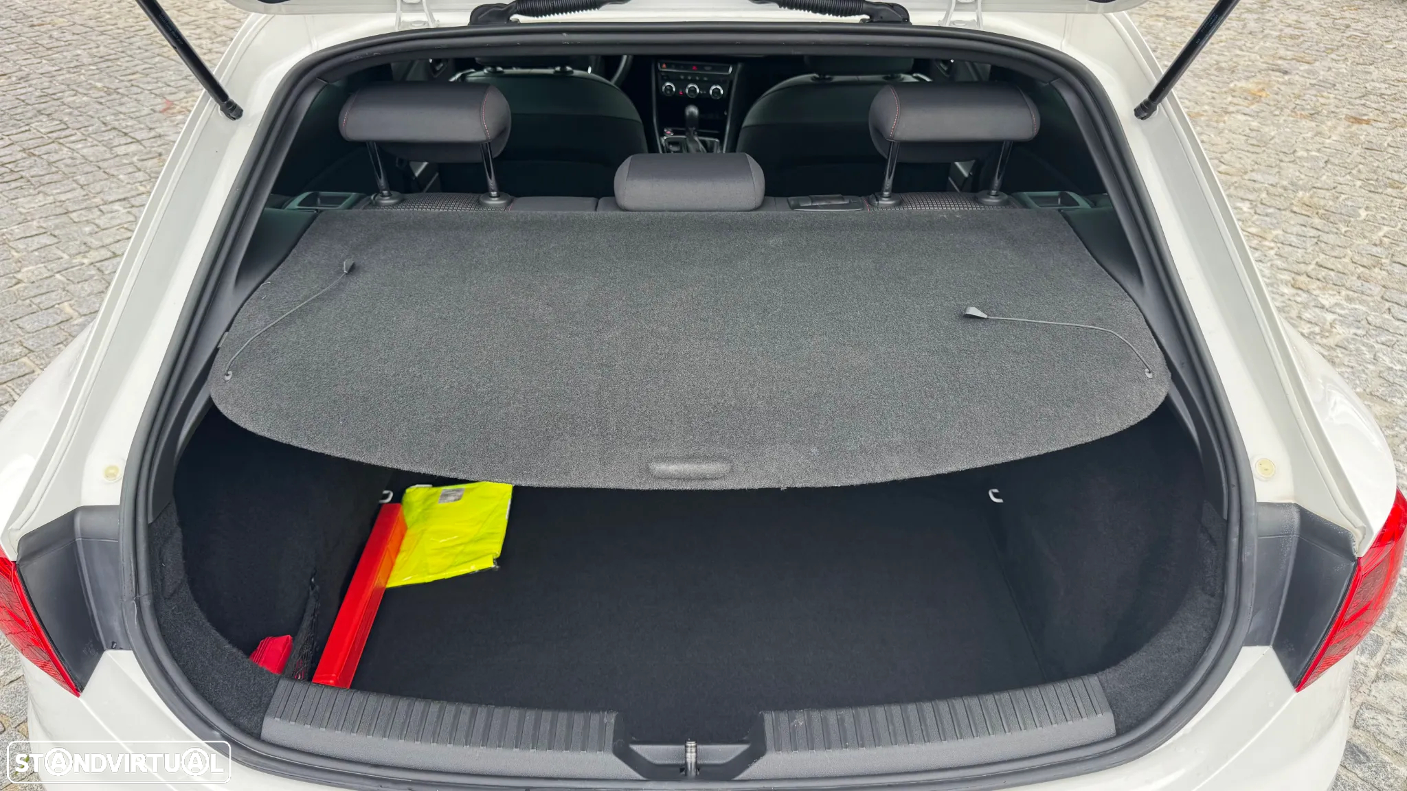 SEAT Leon SC 2.0 TDI FR DSG S/S - 8