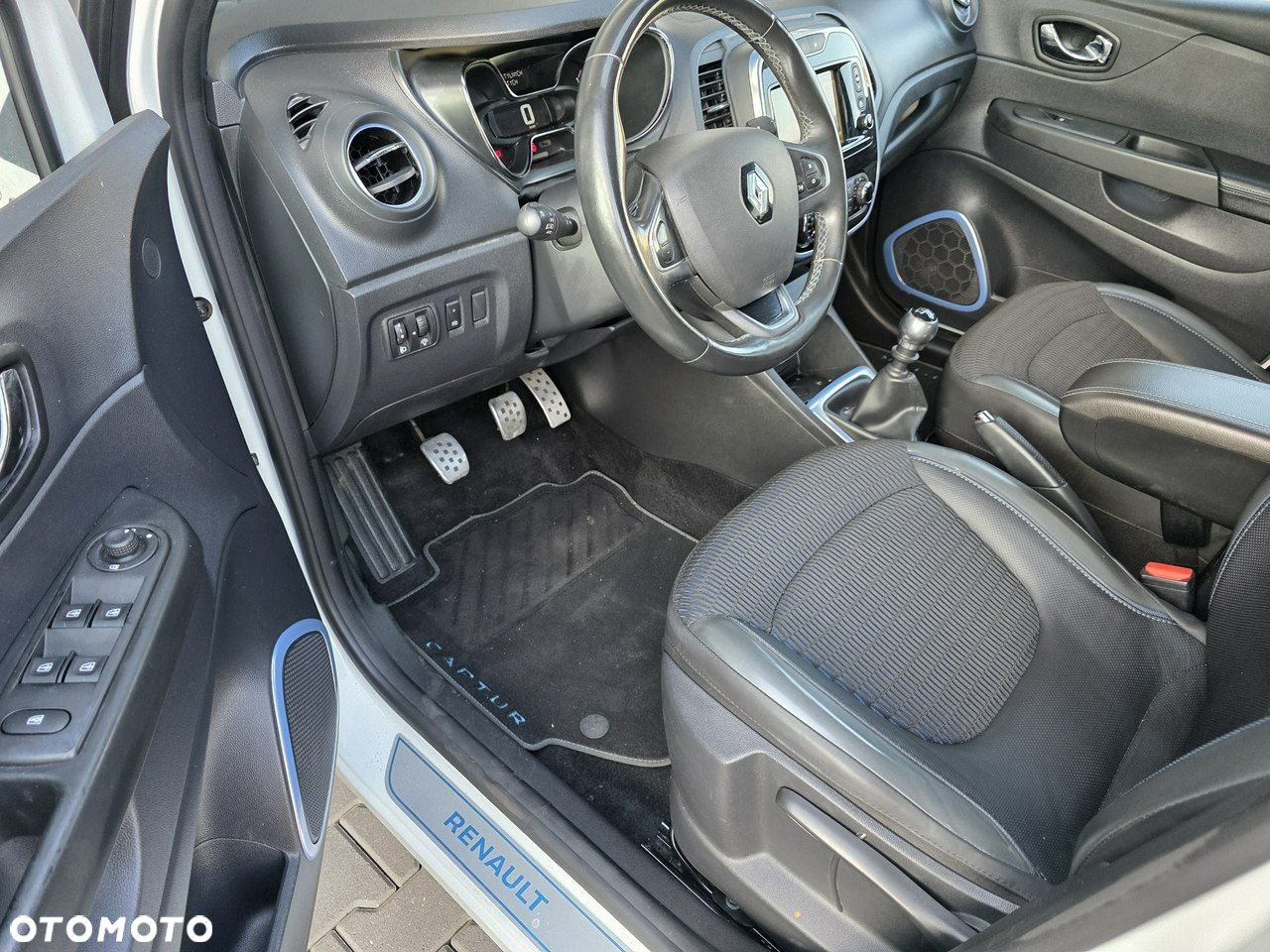 Renault Captur - 15