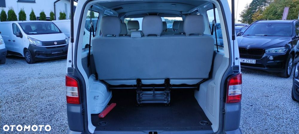 Volkswagen Transporter - 28