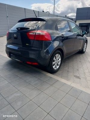 Kia Rio 1.4 Business Line - 8