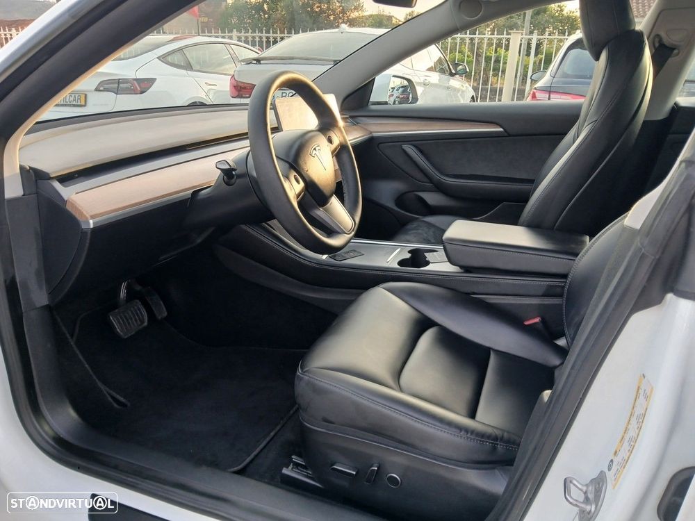 Tesla Model 3 - 20