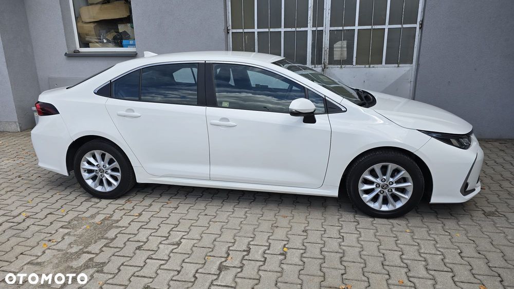 Toyota Corolla 1.8 Hybrid Active - 25