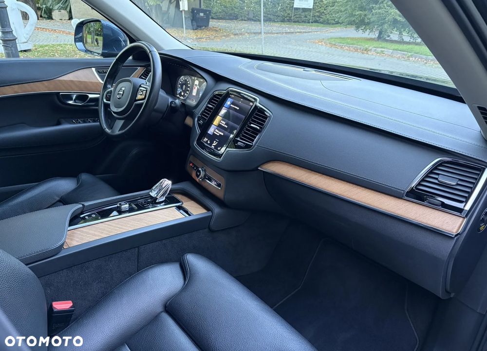 Volvo XC 90 B5 D AWD Inscription - 9