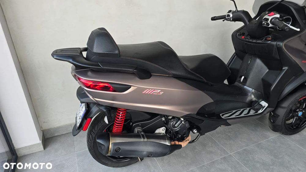 Piaggio MP-3 - 27