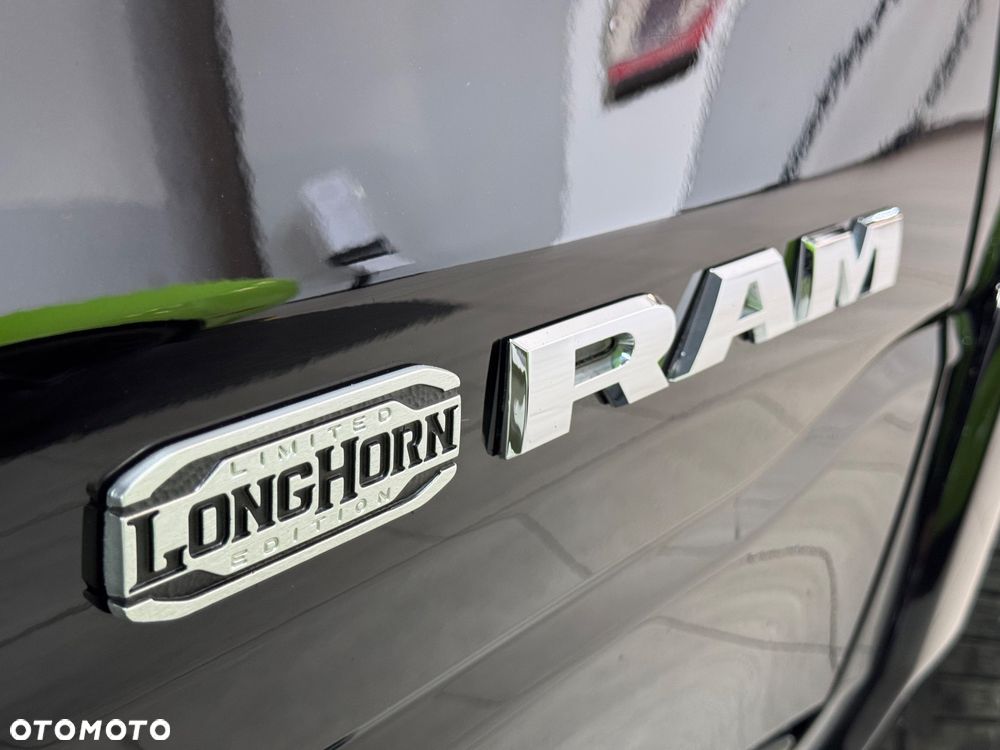 RAM 1500 - 26