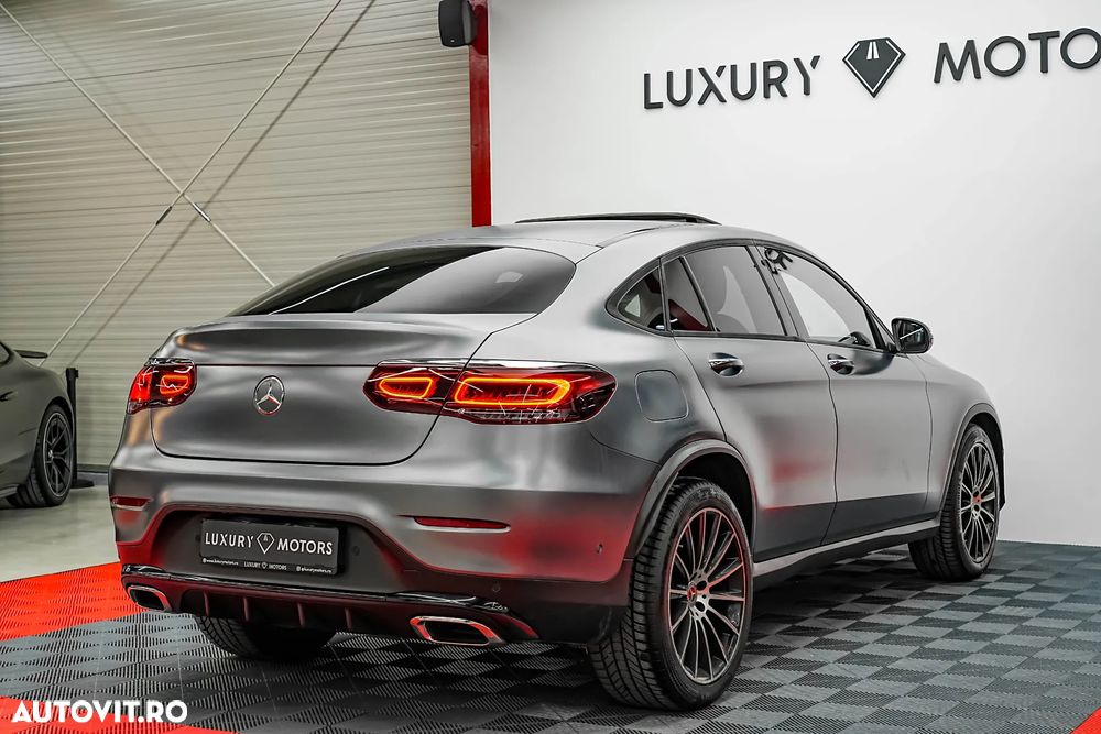 Mercedes-Benz GLC Coupe 300 4Matic 9G-TRONIC AMG Line Plus - 14