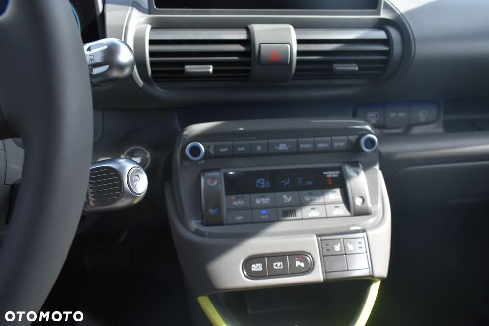 Hyundai Inster 49kWh Cross Smart - 17