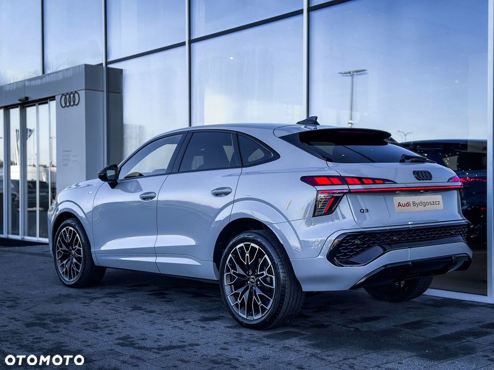 Audi Q3 Sportback - 10