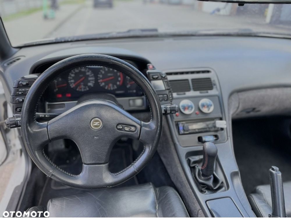 Nissan 300 ZX - 4
