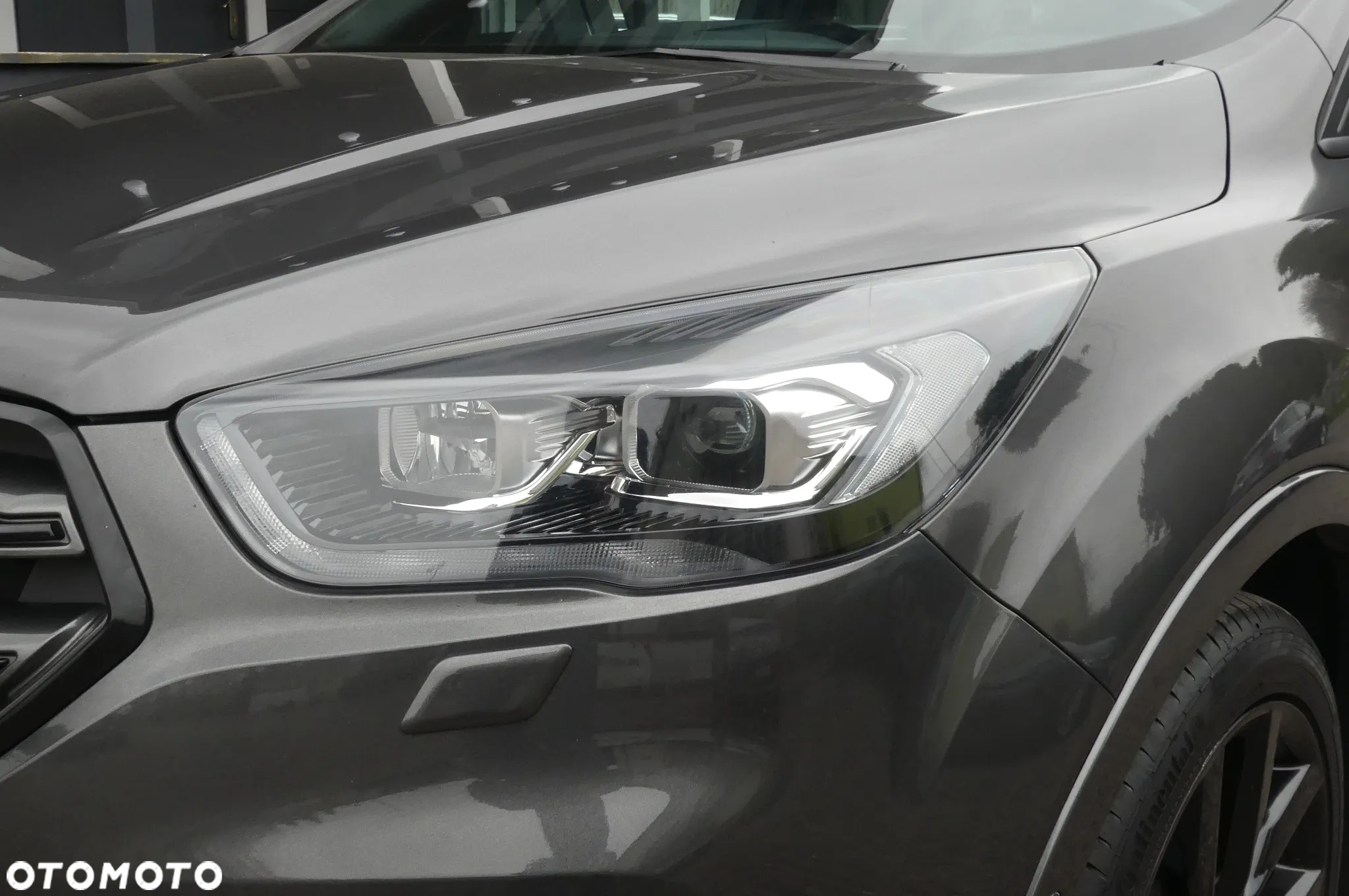 Ford Kuga 2.0 TDCi FWD ST-Line - 24