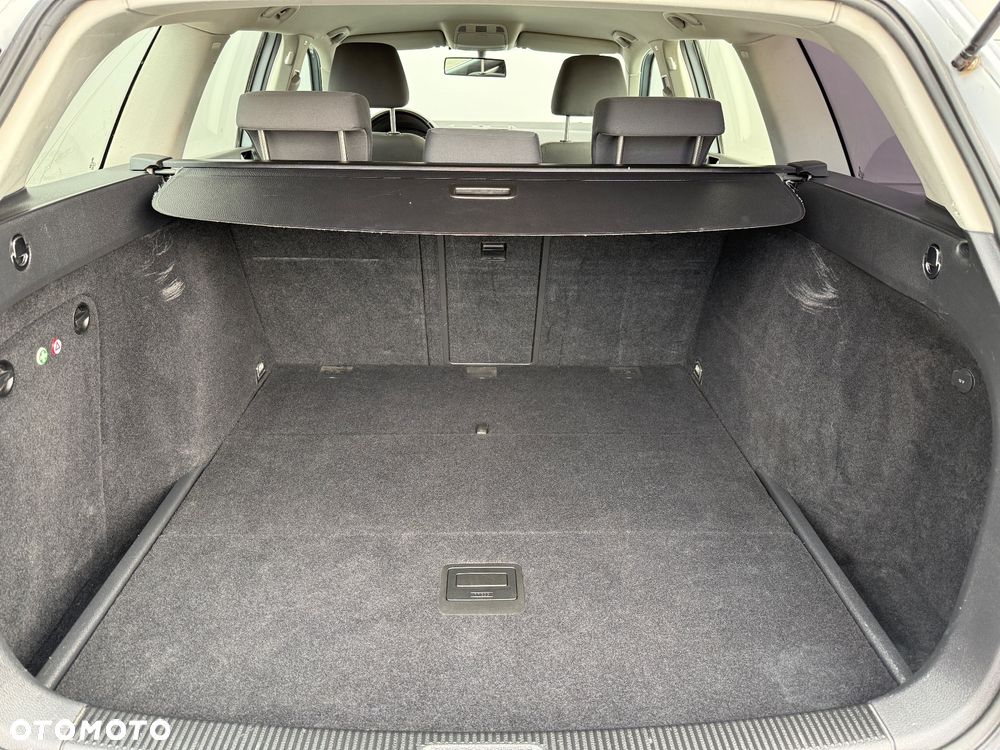 Volkswagen Golf - 24