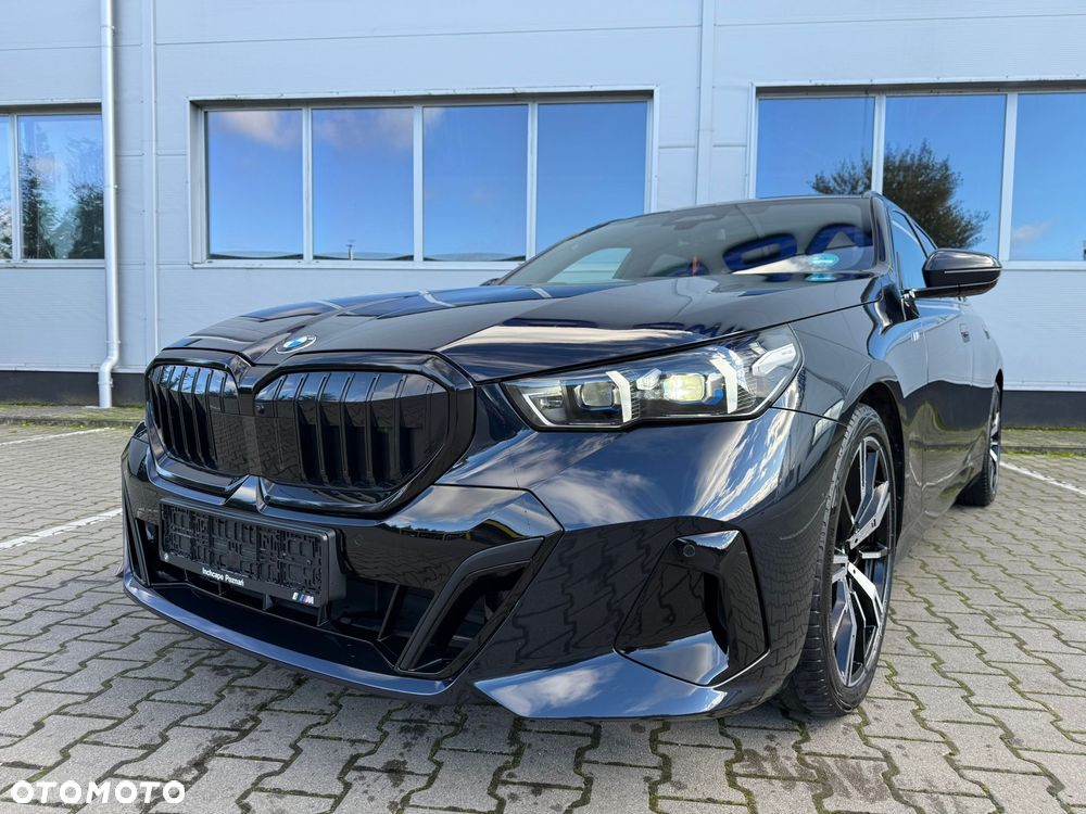 BMW Seria 5 520d xDrive Touring - 2