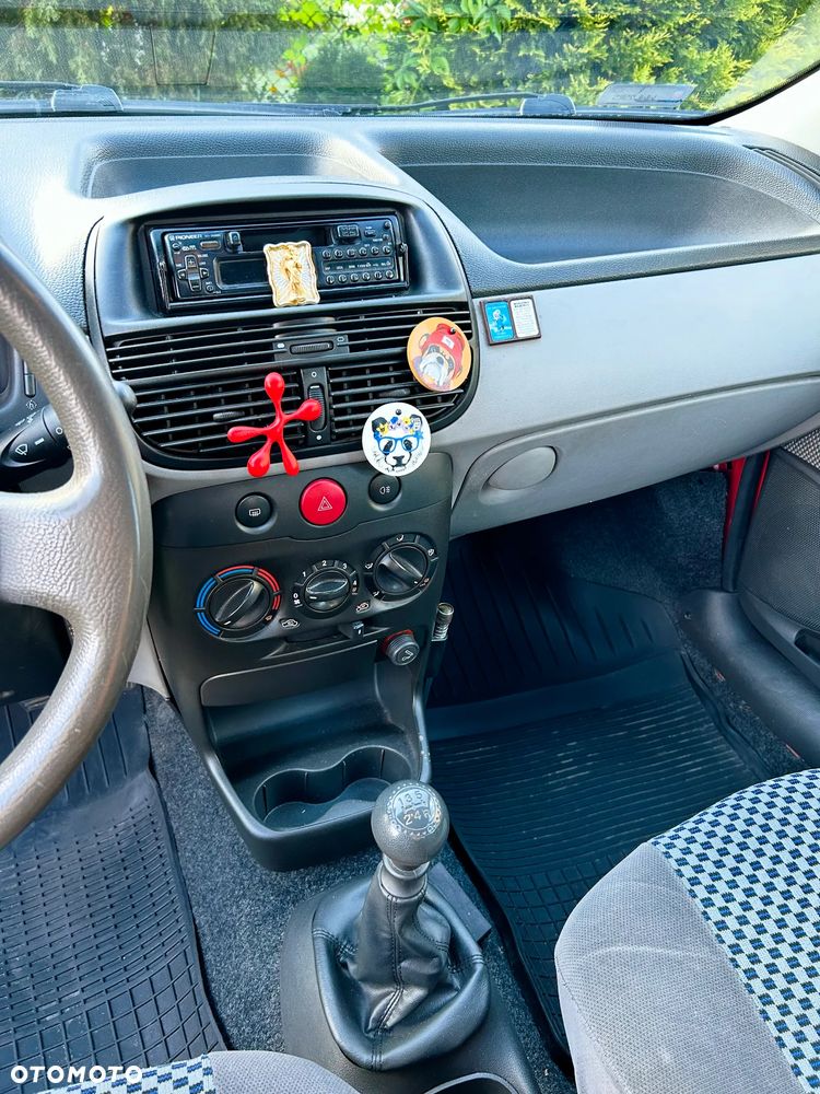 Fiat Punto 1.2 8V Actual - 16