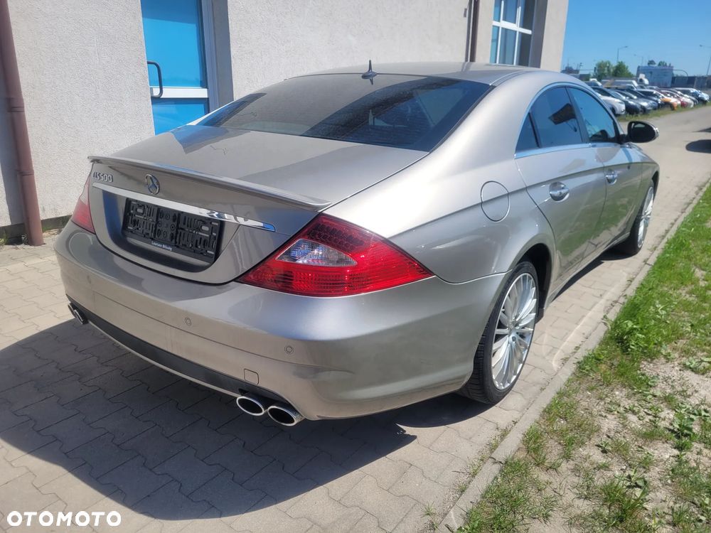 Mercedes-Benz CLS 500 - 4