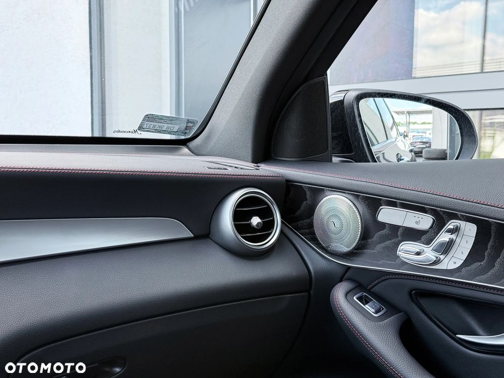 Mercedes-Benz GLC - 19