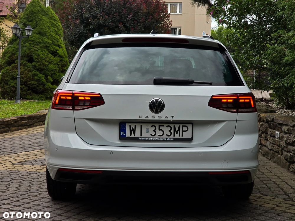 Volkswagen Passat Variant 2.0 TDI EVO Elegance DSG - 6