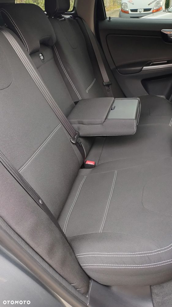 Volvo XC 60 D4 Kinetic - 11
