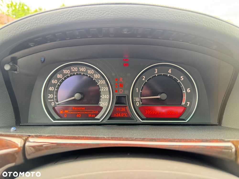 BMW Seria 7 760i - 19