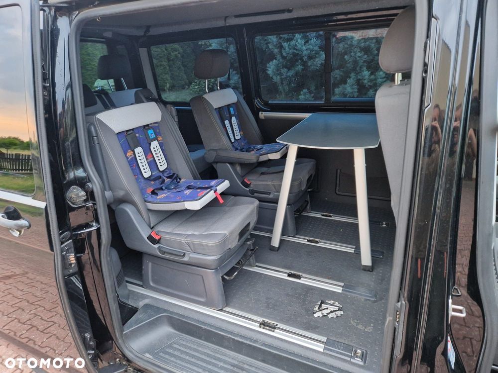 Volkswagen Multivan - 26