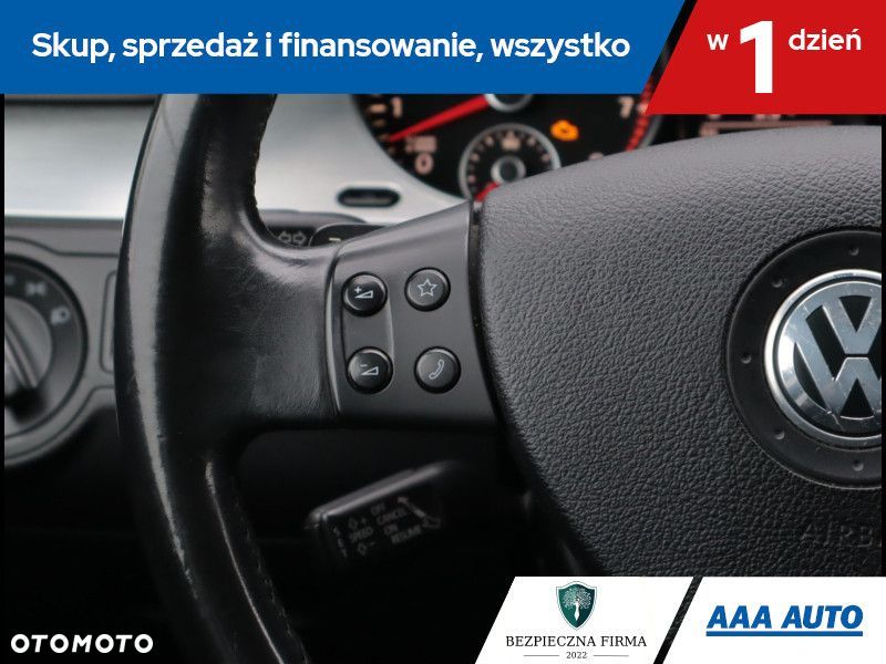 Volkswagen Passat Variant - 17