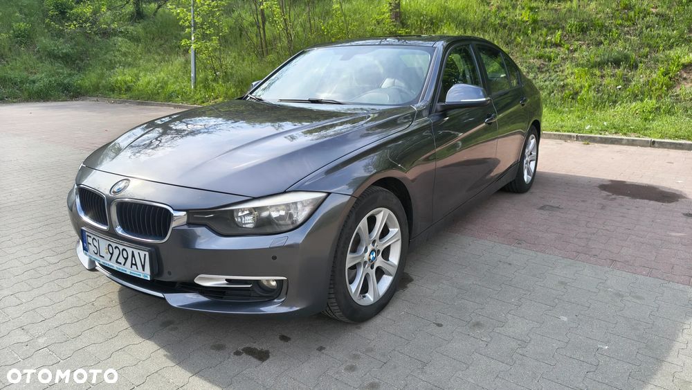 BMW Seria 3 328i xDrive - 7