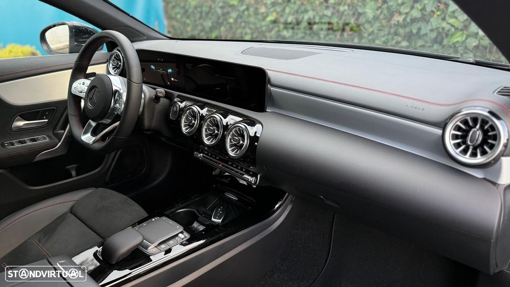 Mercedes-Benz CLA 250 e Shooting Brake AMG Line - 22
