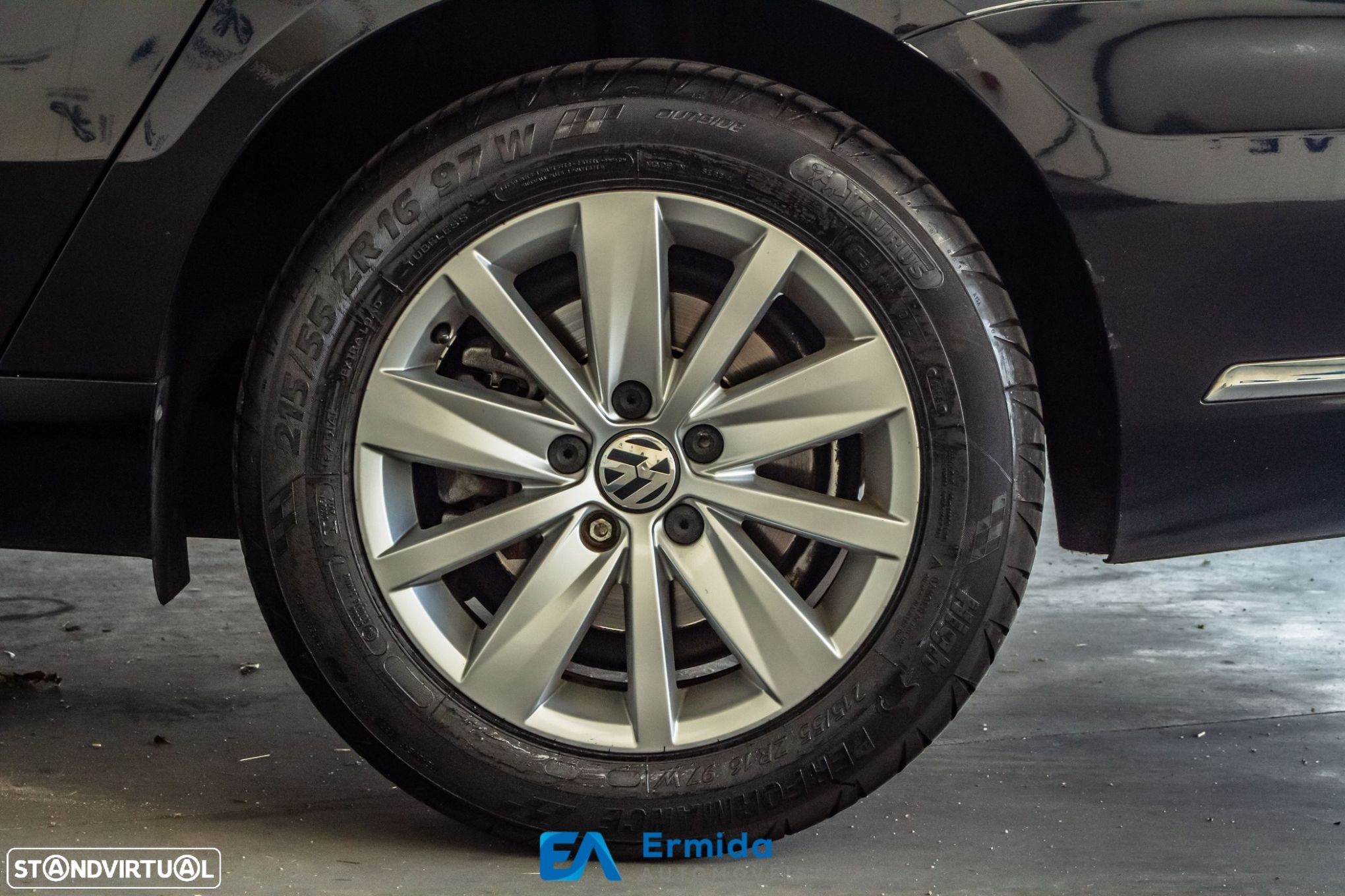 VW Passat 1.6 TDI BlueMotion - 17