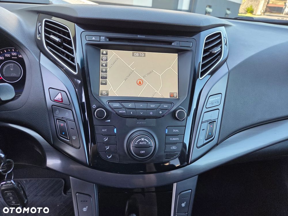 Hyundai i40 Kombi blue 1.7 CRDi Premium - 16