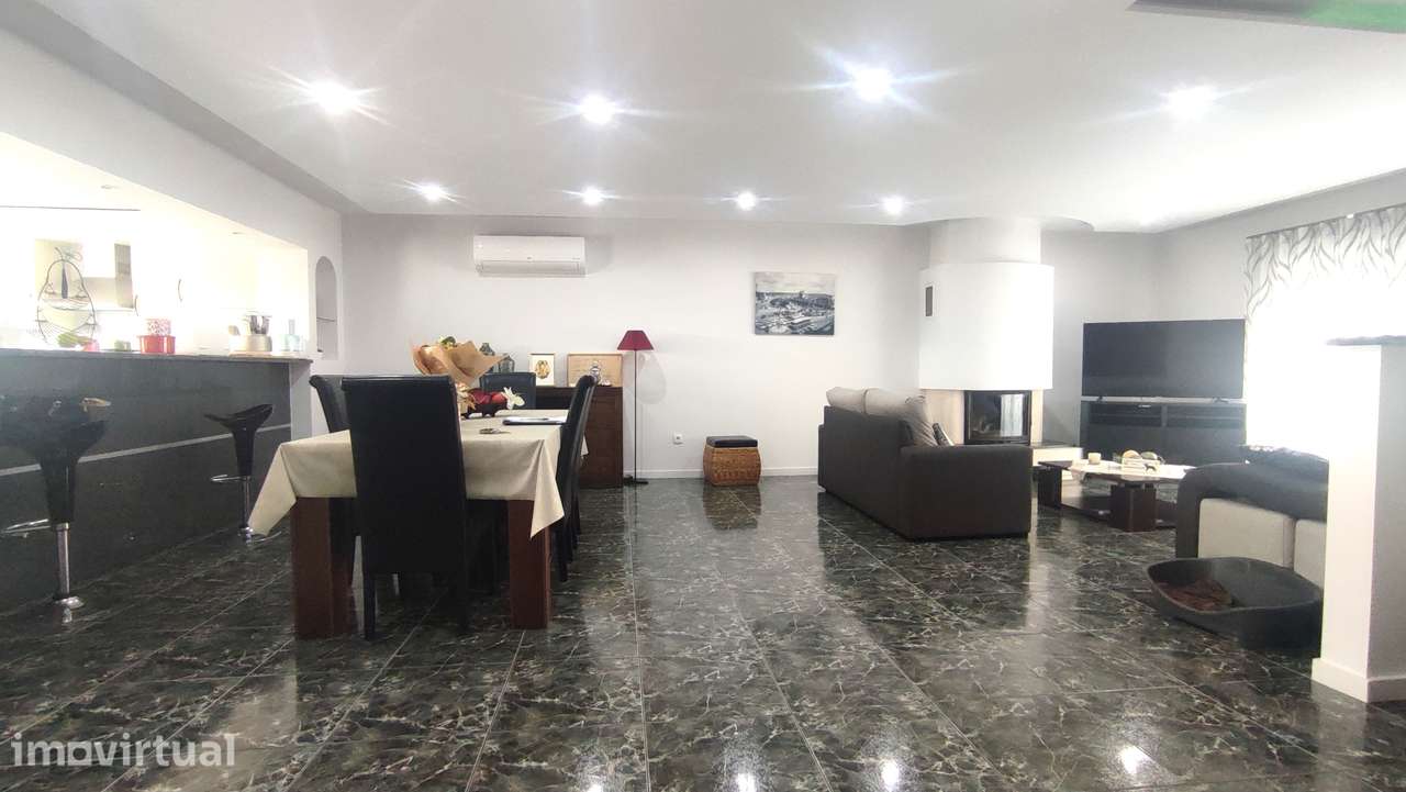 Moradia gaveto T3 em Amares - Grande imagem: 2/59