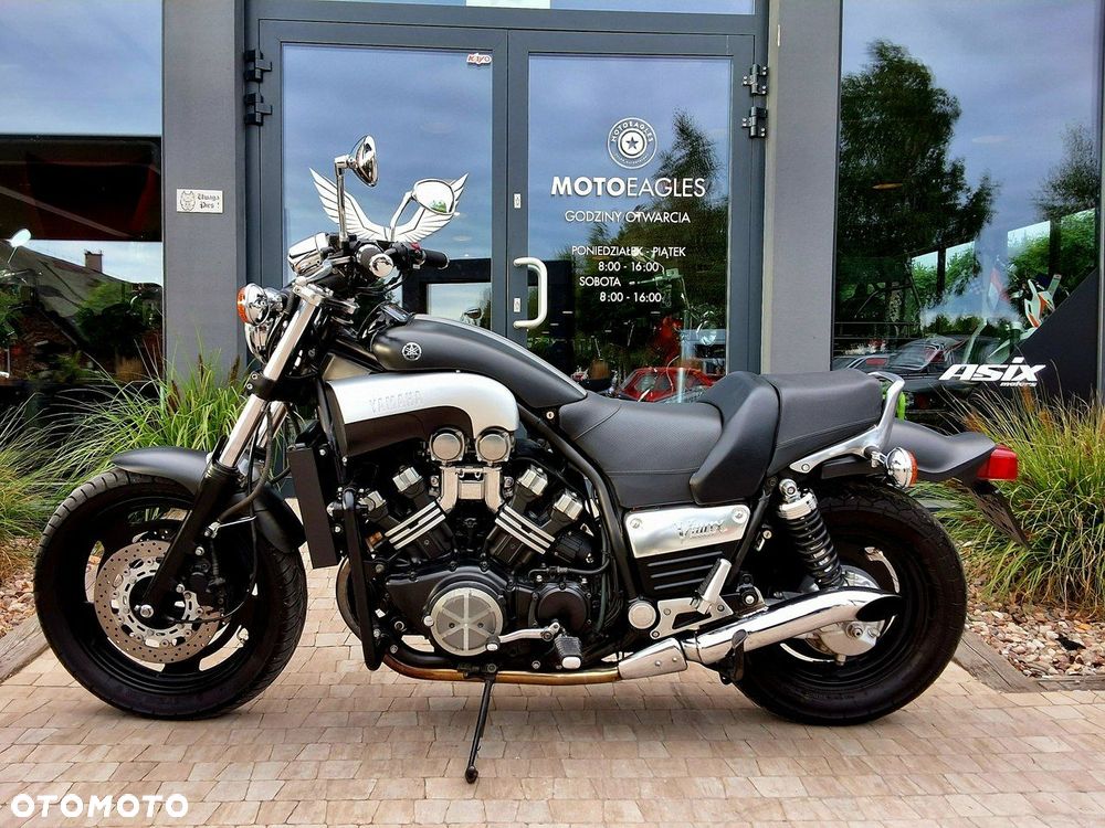 Yamaha V-MAX - 4