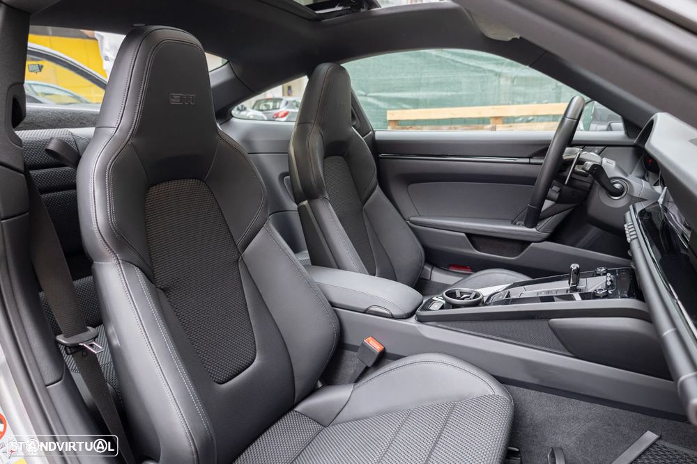 Porsche 911 (992) Carrera T PDK - 36
