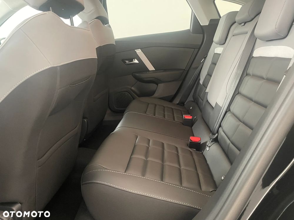 Citroën C4 1.2 mHEV Max eDCT6 - 8