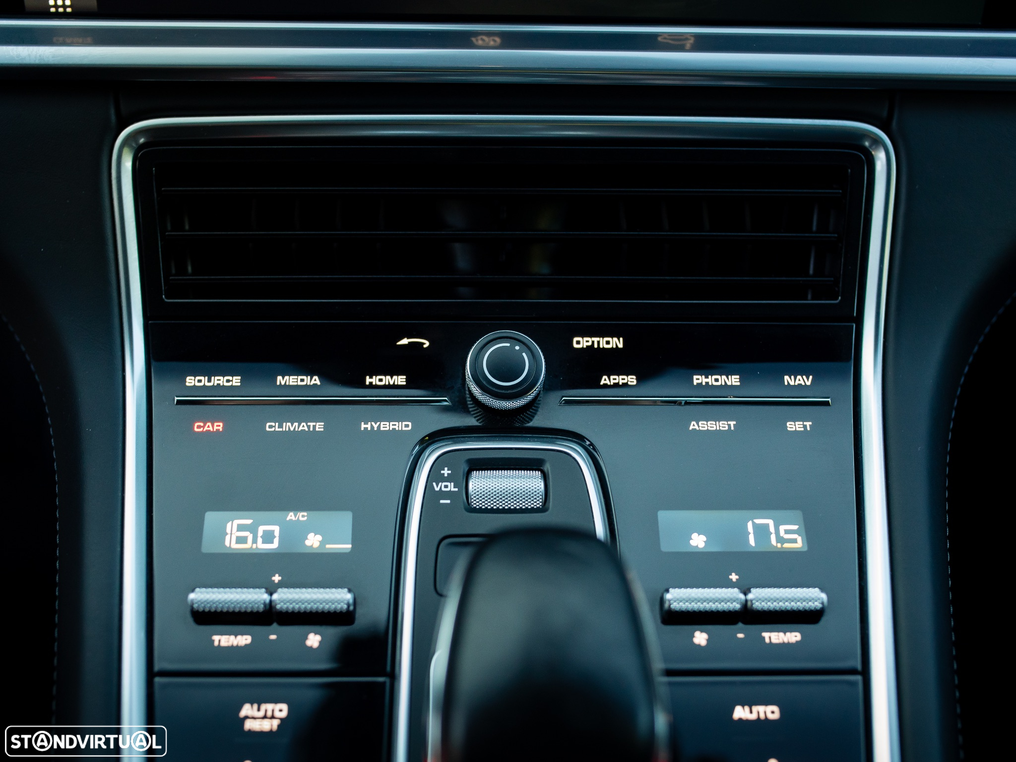 Porsche Panamera 4 E-Hybrid - 37