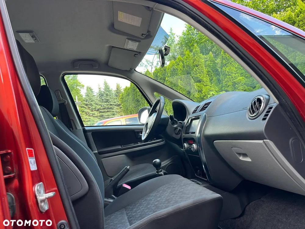 Suzuki SX4 Classic 1.6 VVT 4x4 Style - 10