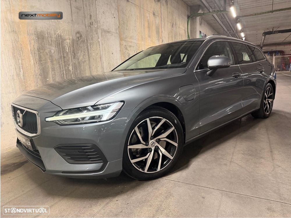 Volvo V60 2.0 T8 AWD TE Momentum Plus - 2