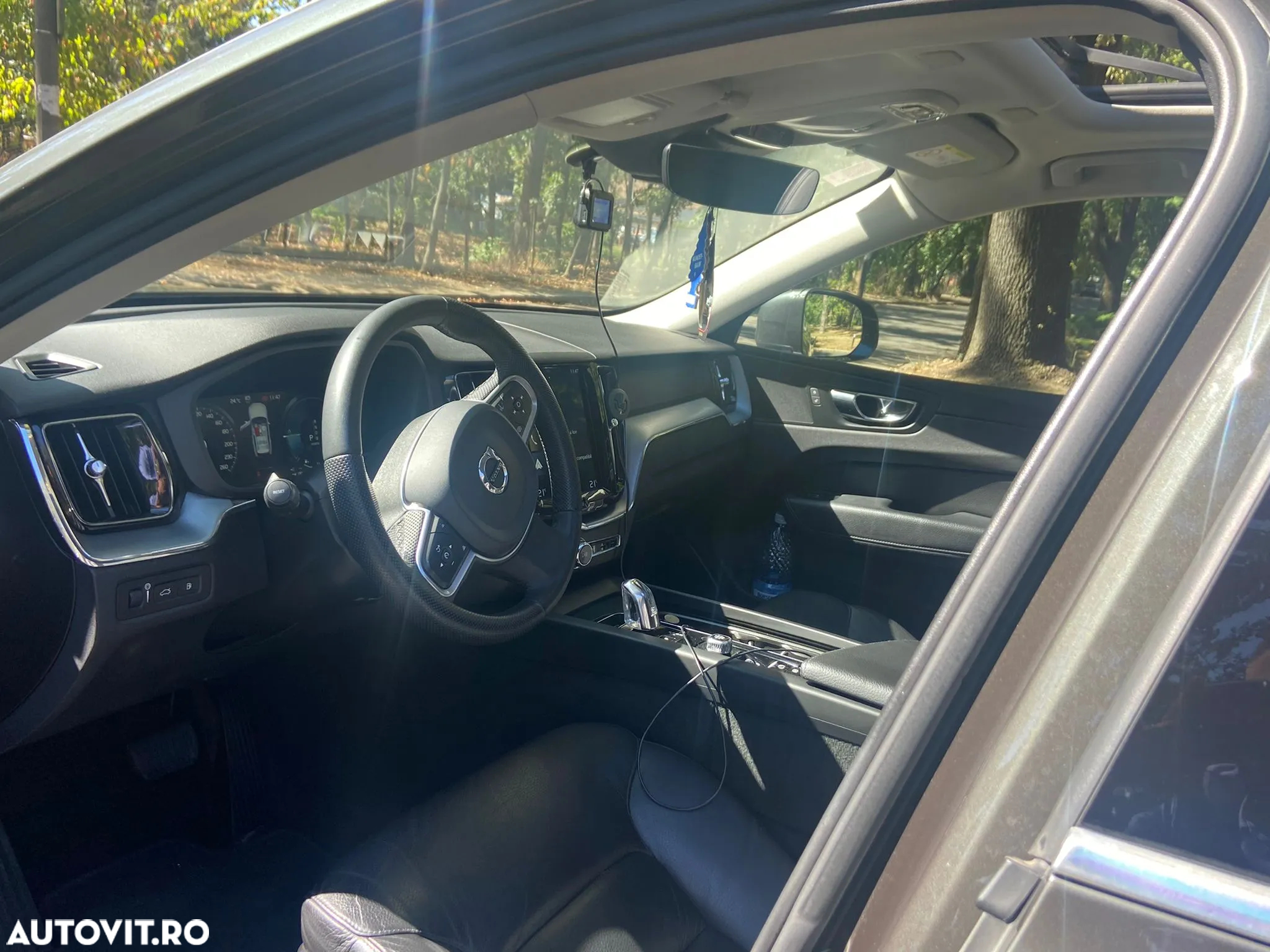 Volvo XC 60 Recharge T8 Twin Engine eAWD Inscription - 11
