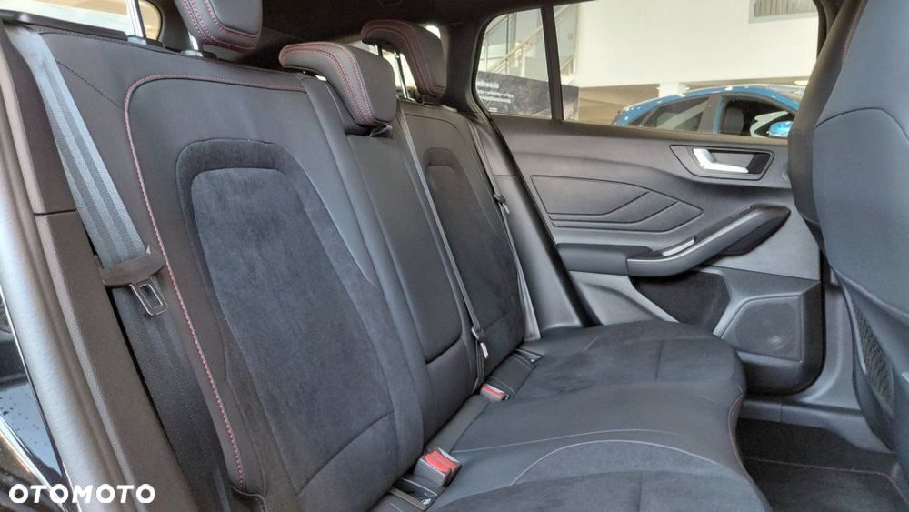 Ford Focus - 11
