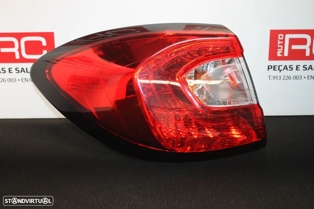 FAROLIM ESQUERDO RENAULT CAPTUR - 2