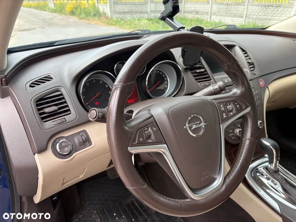 Opel Insignia 2.0 T Cosmo 4x4 - 10